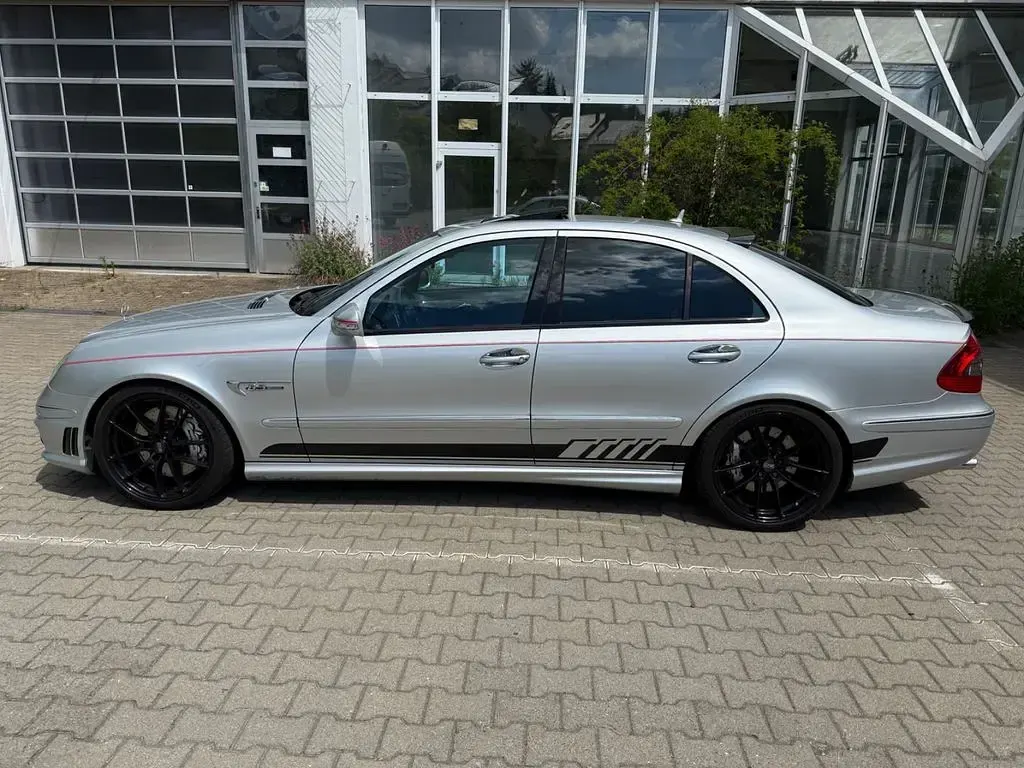 Gebraucht Mercedes E63 AMG AMG 514 PS (378 kW) 2007 Silber Limousine