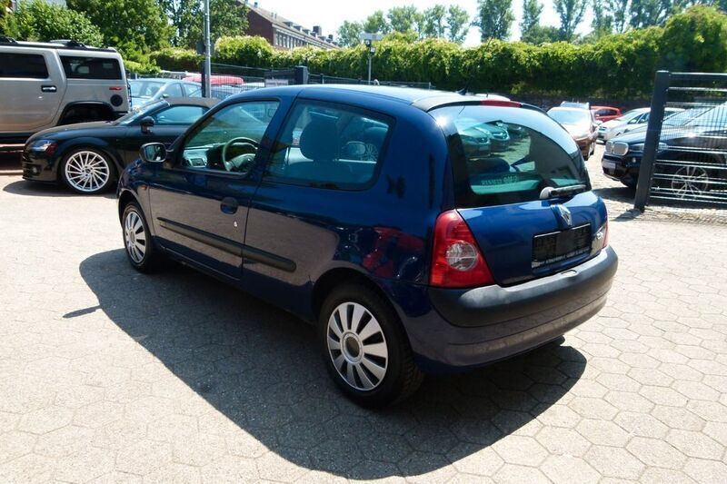 Gebraucht Renault Clio II 58 PS (42 kW) 2002 Blau Kleinwagen