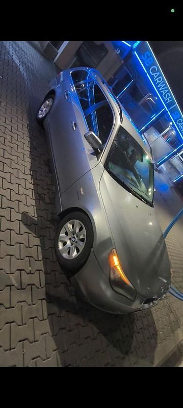 Gebraucht BMW 525 177 PS (130 kW) 2006 Grau Kombi