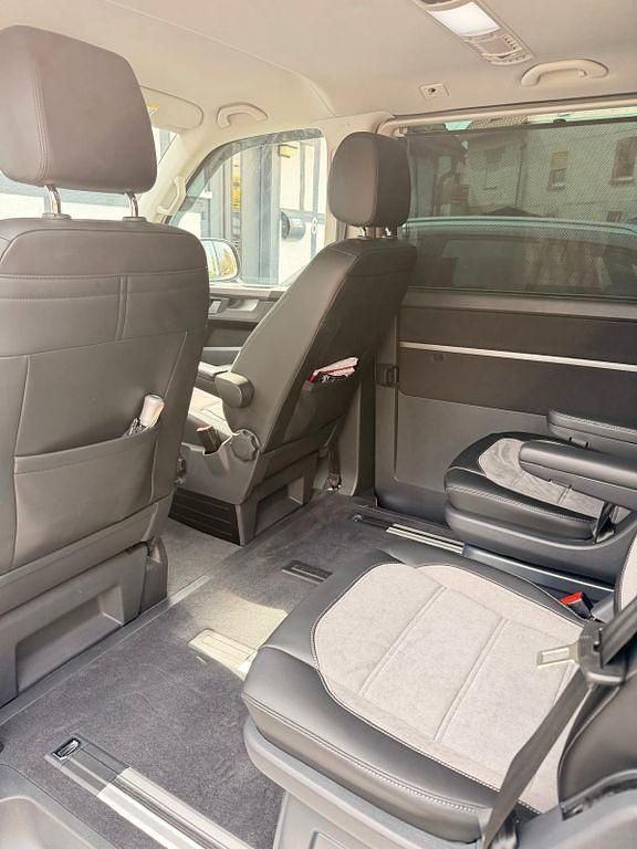Gebraucht VW Multivan Generation Six 150 PS (110 kW) 2022 Weiß Van