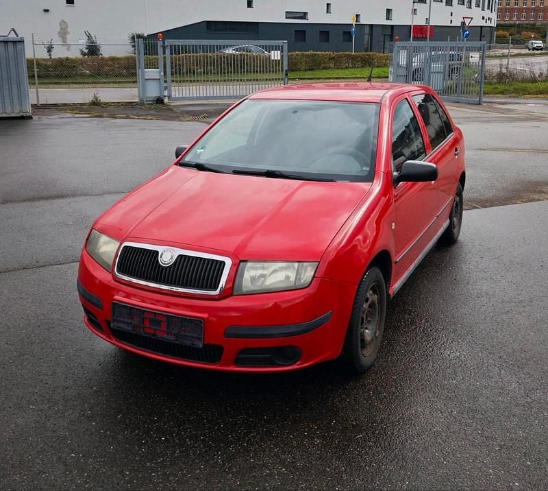 Rot Gebraucht 2007 Skoda Fabia Kleinwagen | 1.400 € (Superpreis) - Bild 1/4