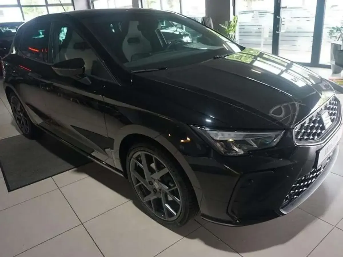Neu Seat Ibiza FR 150 PS (110 kW) 2026 Mitternachtsschwarz Kleinwagen
