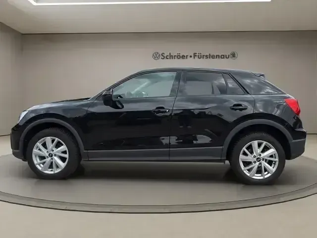 Gebraucht Audi Q2 Advanced 150 PS (110 kW) 2022 Schwarz SUV