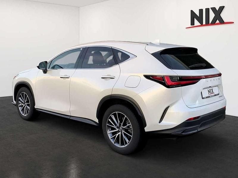 Gebraucht Lexus NX450h+ Business Edition 185 PS (136 kW) 2024 Titaniumweiß SUV