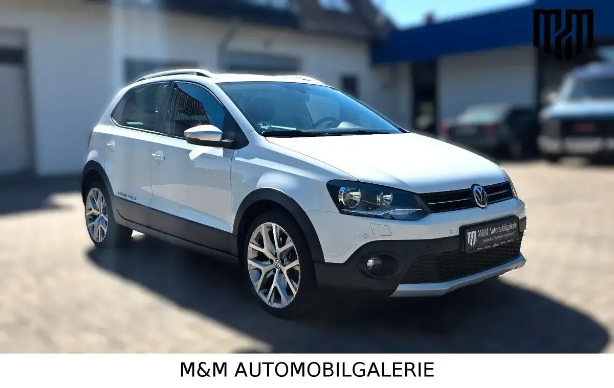 Gebraucht VW Polo 110 PS (80 kW) 2015 Weiß Kleinwagen