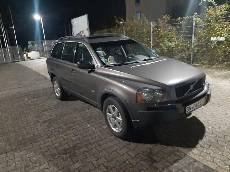 Grau Gebraucht 2005 Volvo XC90 Kinetic SUV | 5.900 € (Fairer Preis) - Bild 1/4