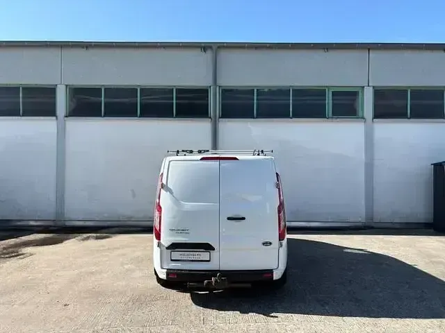 Gebraucht Ford Transit Custom 131 PS (96 kW) 2021 Weiß Van