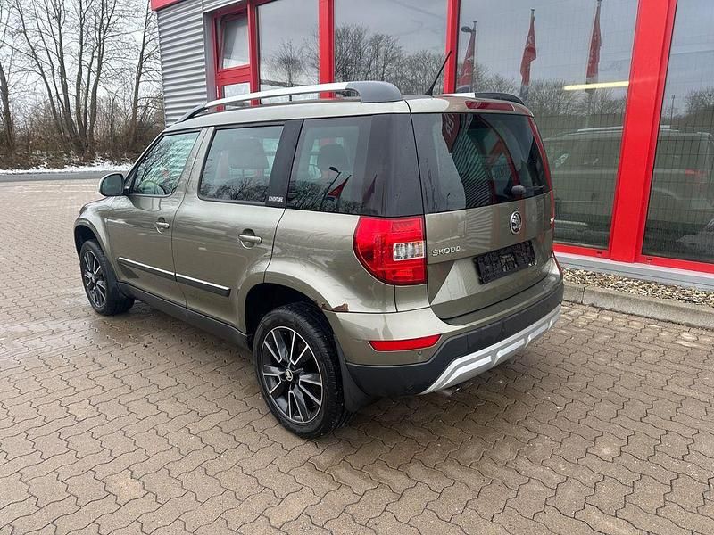 Gebraucht Skoda Yeti Adventure 140 PS (102 kW) 2014 Grün SUV