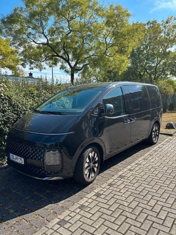 Gebraucht 2025 Hyundai Staria Signature Van | 45.900 € (Superpreis) - Bild 1/1
