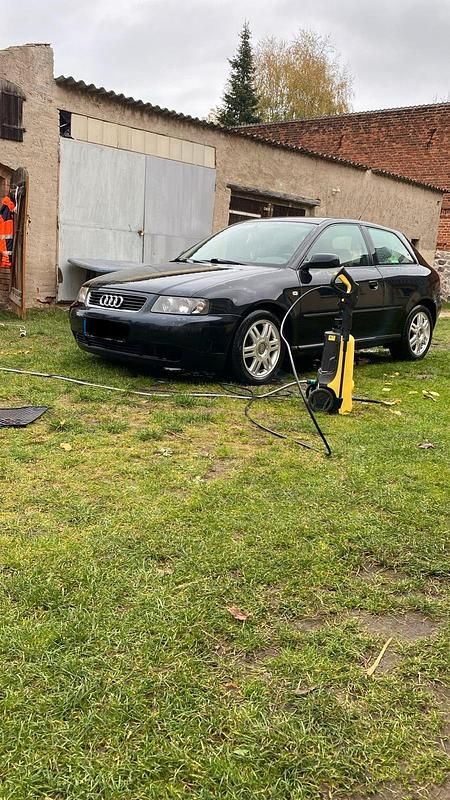 Gebraucht Audi A3 101 PS (74 kW) 2003 Schwarz Kleinwagen