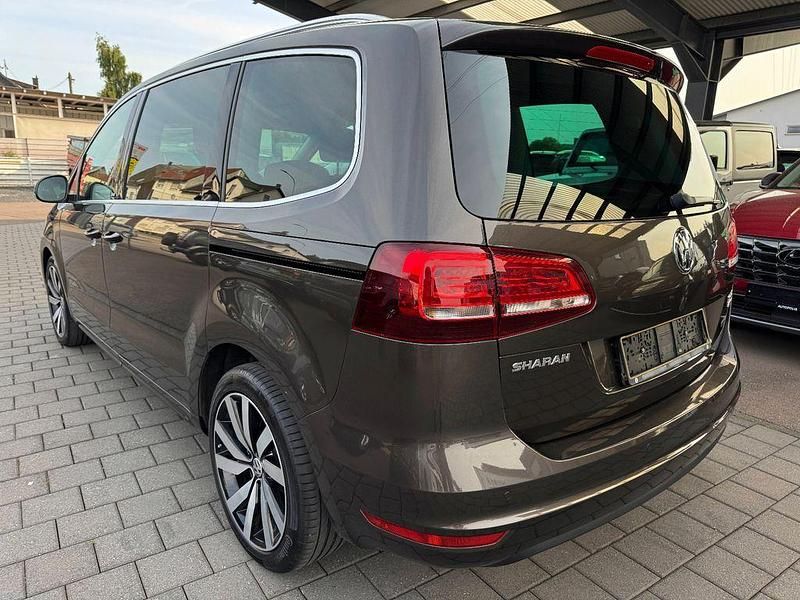Gebraucht VW Sharan Allstar 150 PS (110 kW) 2016 Schwarz Van / Kleinbus