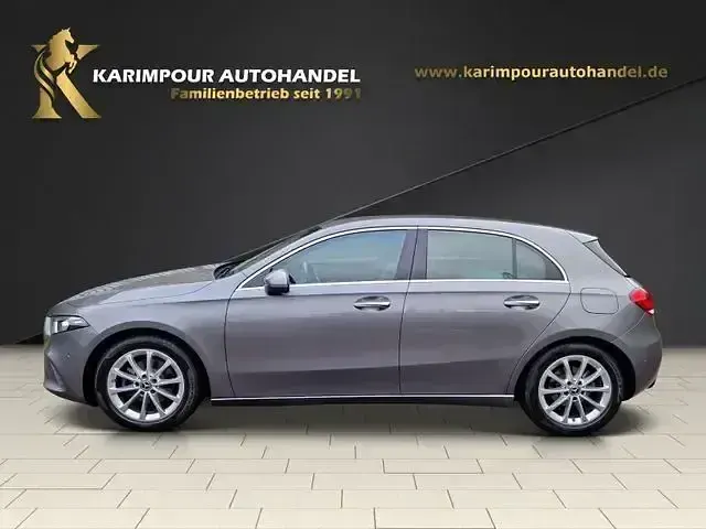 Gebraucht Mercedes A180 190 PS (139 kW) 2018 Grau Limousine