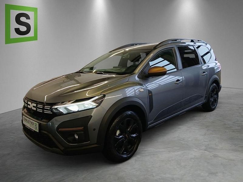 Neu Dacia Jogger Extreme 141 PS (103 kW) 2025 Grau Van / Kleinbus