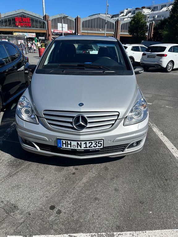 Silber Gebraucht 2005 Mercedes B200 Van / Kleinbus | 3.900 € (Guter Preis) - Bild 1/4