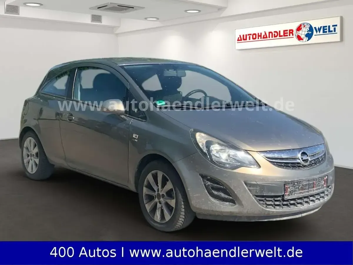 Gebraucht Opel Corsa 69 PS (50 kW) 2013 Beige Kleinwagen