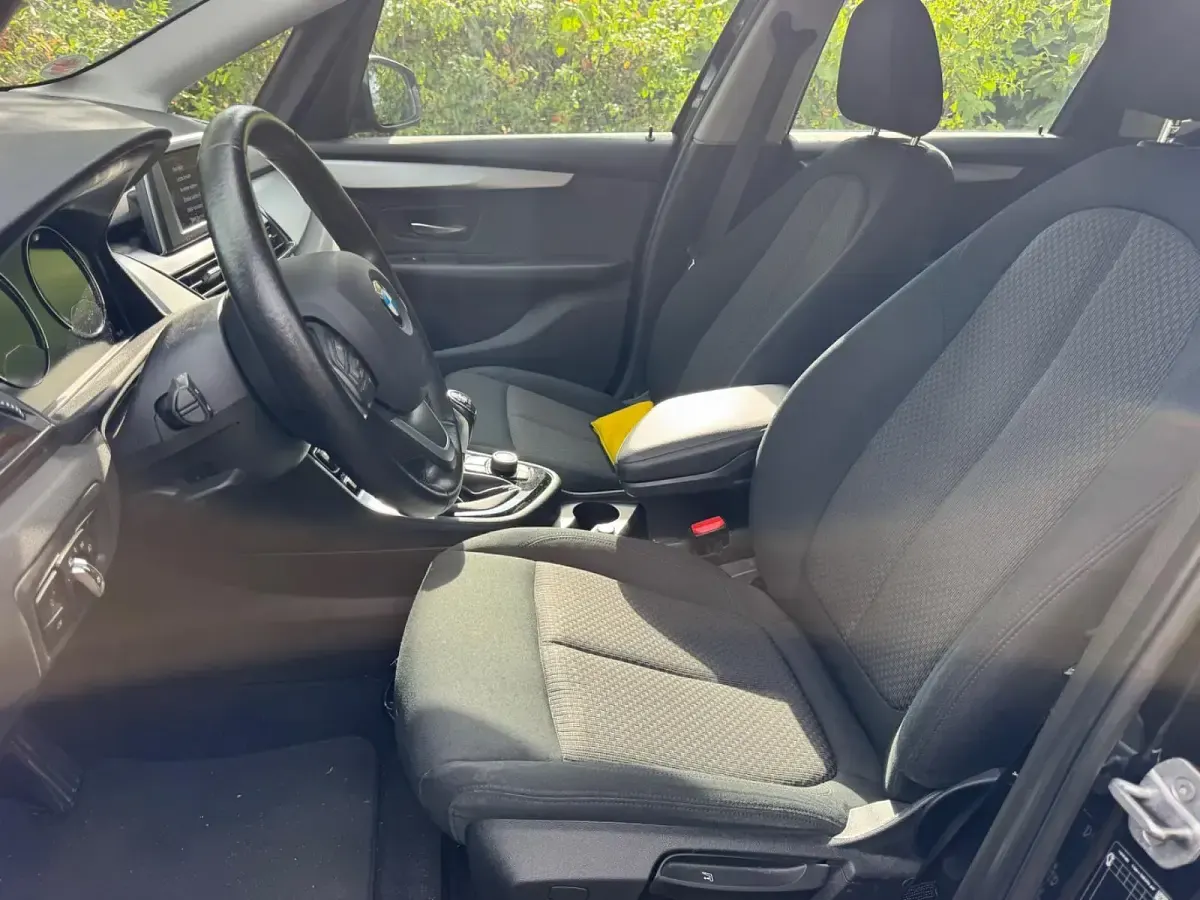 Gebraucht BMW 216 Active Tourer Advantage 109 PS (80 kW) 2020 Schwarz Van / Kleinbus