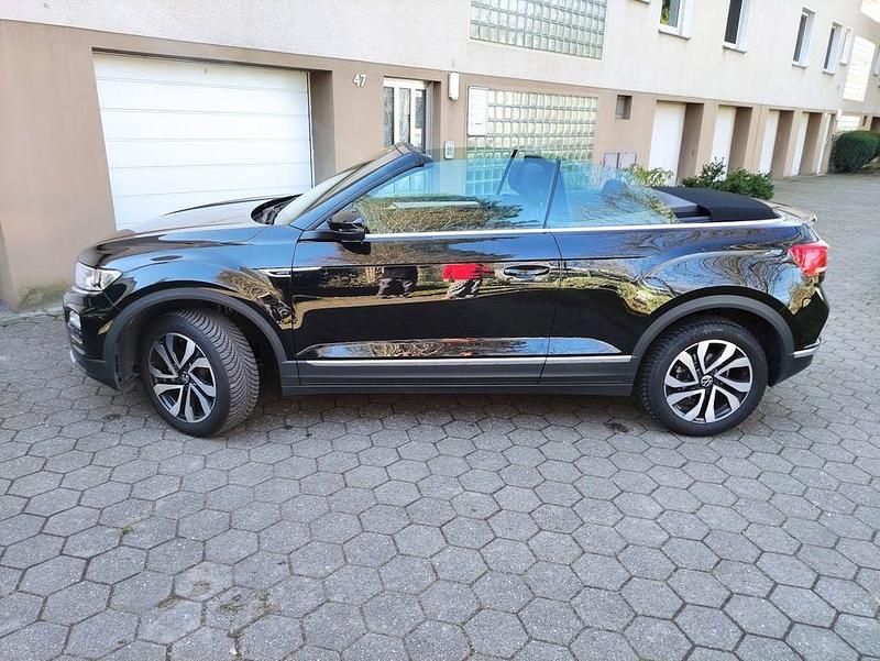 Gebraucht VW T-Roc Cabriolet Active 110 PS (80 kW) 2021 Schwarz Cabrio