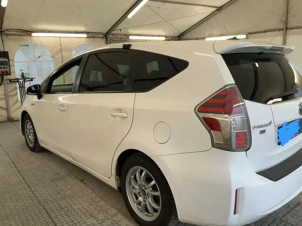 Gebraucht Toyota Prius+ 99 PS (72 kW) 2020 Weiß Van / Kleinbus