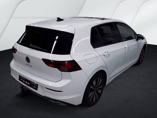 Gebraucht VW Golf VIII Move 150 PS (110 kW) 2024 Weiß Limousine