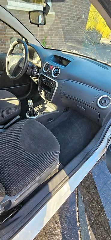 Gebraucht Citroën C2 70 PS (51 kW) 2009 Weiß Kleinwagen
