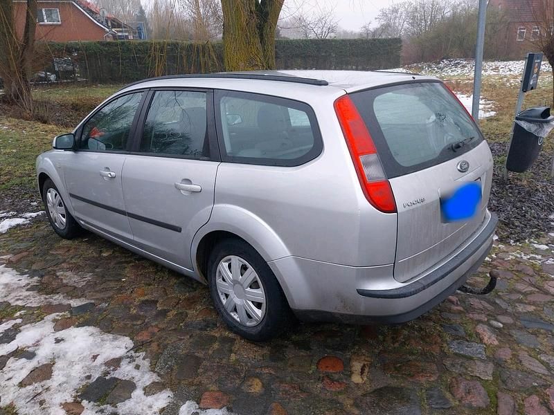 Gebraucht Ford Focus 101 PS (74 kW) 2006 Silber Kombi