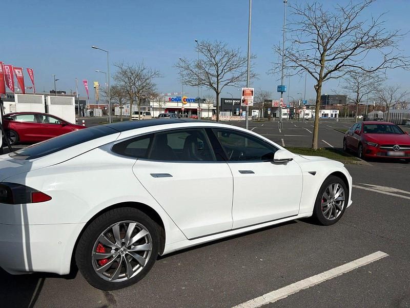 Second-hand Tesla Model S 244 kW (332 CP) 2017 Alb Hatchback