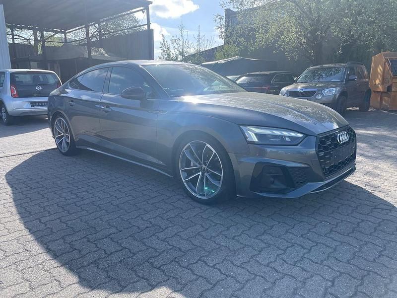 Gebraucht Audi A5 Sportback S-Line 204 PS (150 kW) 2023 Grau Kleinwagen