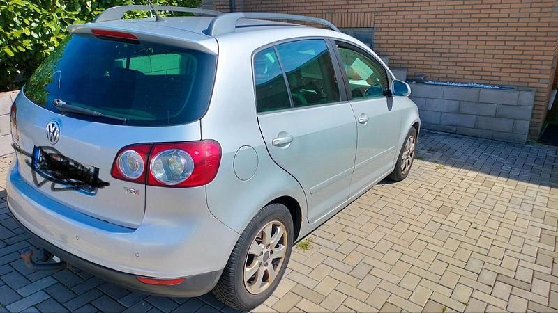 Grau Gebraucht 2008 VW Golf Plus Cross Van / Kleinbus | 2.599 € (Superpreis) - Bild 1/4