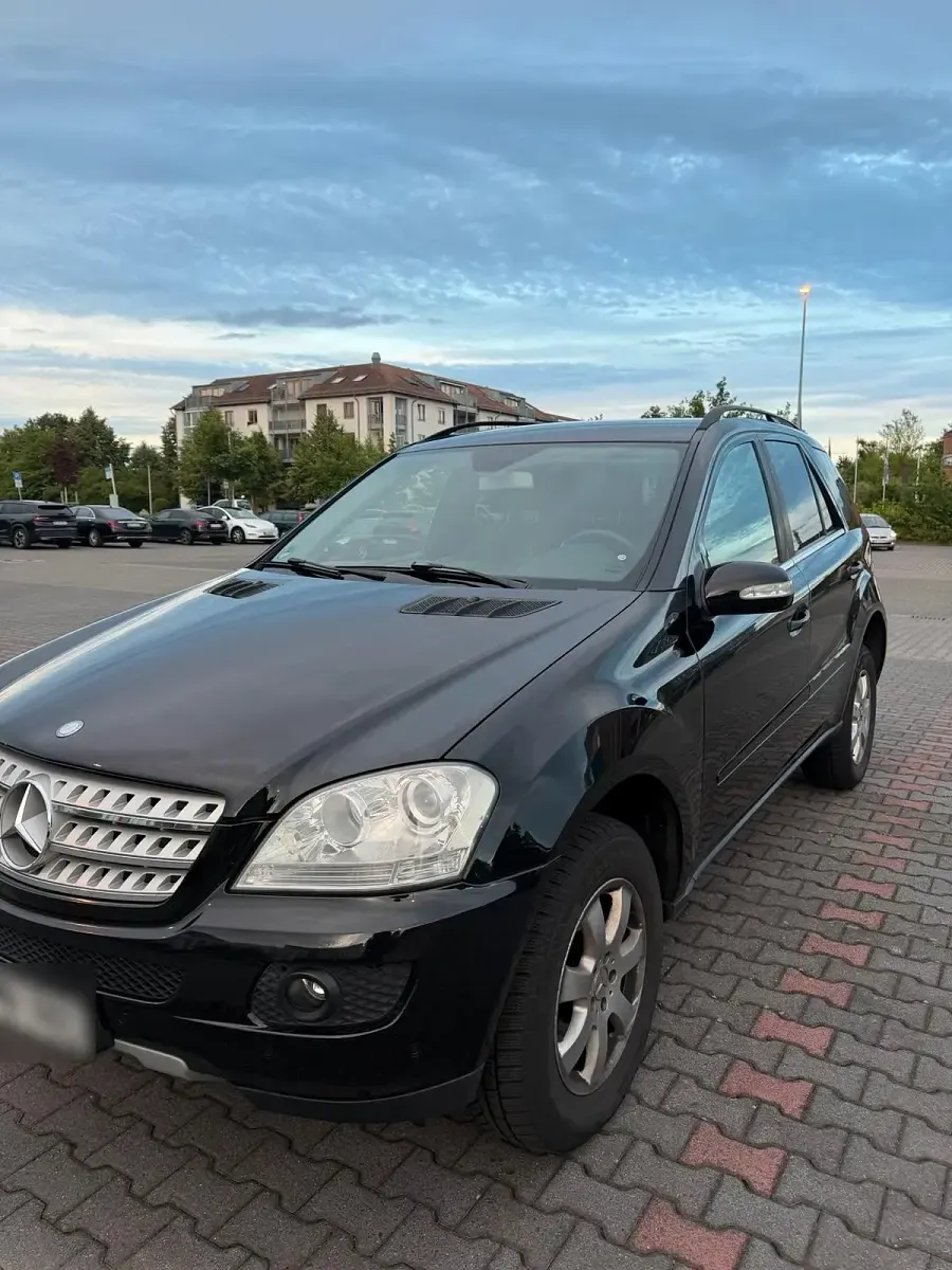 Gebraucht Mercedes ML280 190 PS (139 kW) 2007 Schwarz SUV