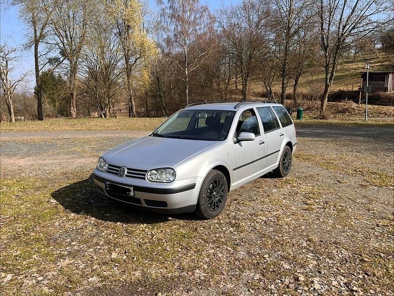 Gebraucht VW Golf IV 101 PS (74 kW) 2003 Silber Kombi