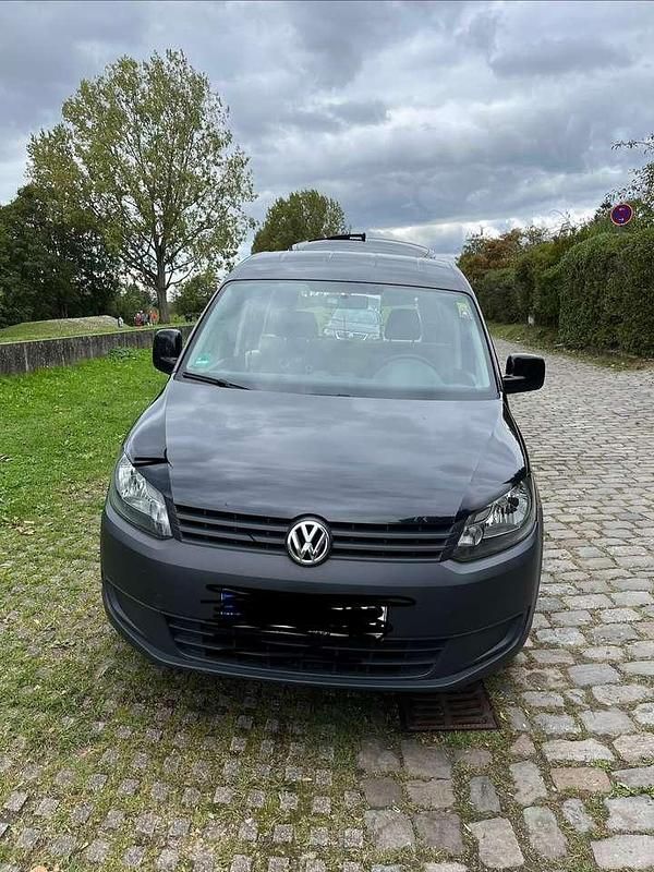 Gebraucht VW Caddy Edition 75 PS (55 kW) 2012 Schwarz Van / Kleinbus