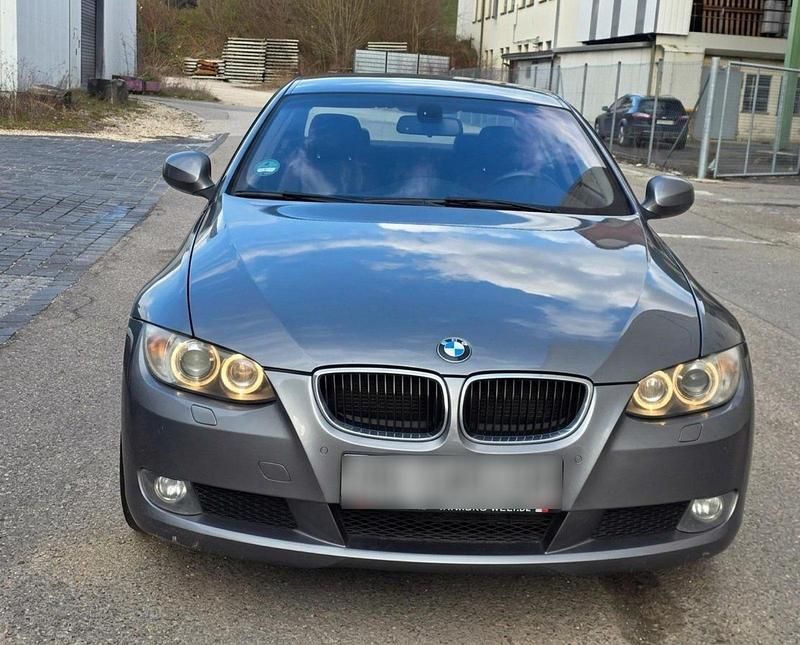 Gebraucht BMW 320 170 PS (125 kW) 2008 Grau Coupé