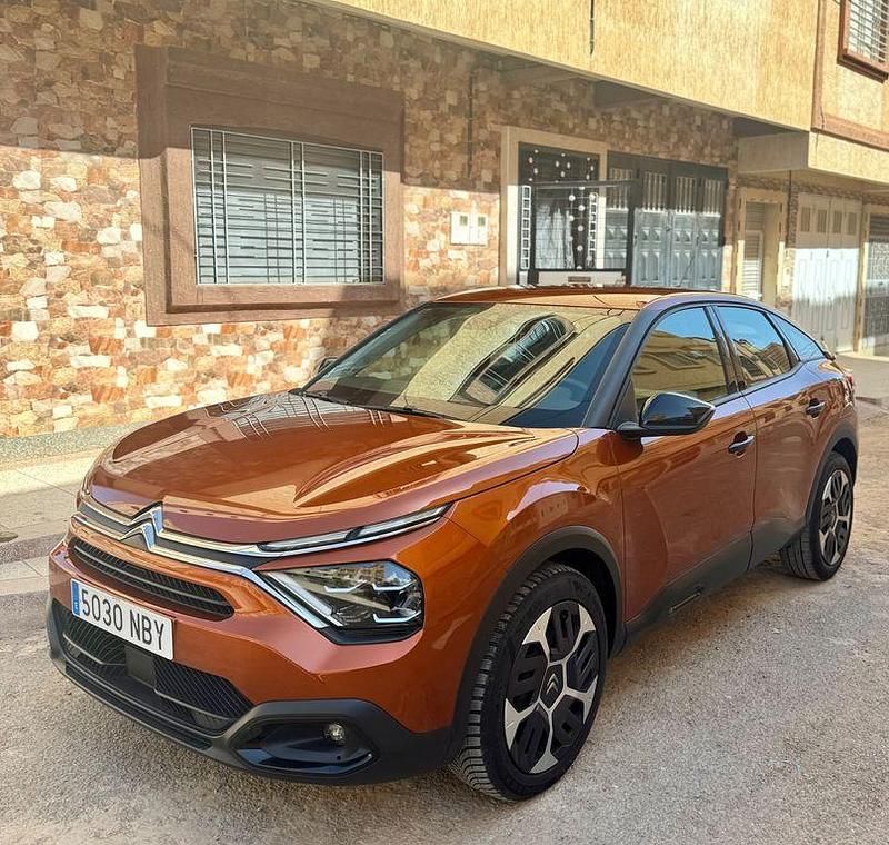Orange Gebraucht 2022 Citroën C4 Feel Limousine | 12.900 € (Superpreis) - Bild 1/4