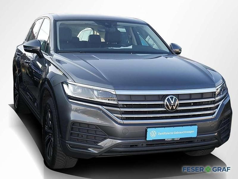 Gebraucht VW Touareg Basis 231 PS (169 kW) 2024 Siliziumgrau metallic SUV