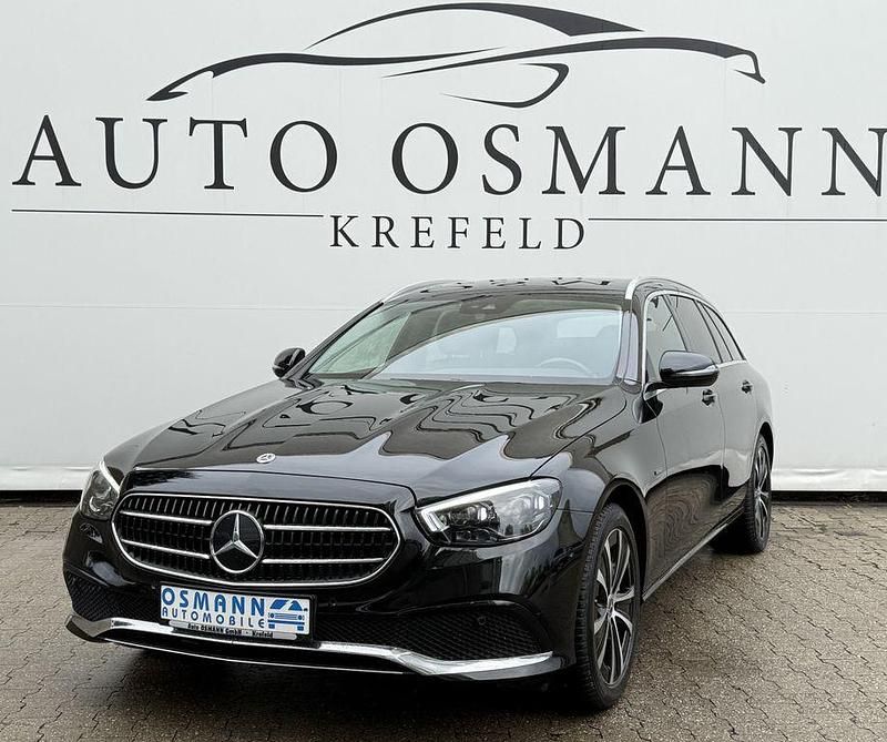 Schwarz unilack Gebraucht 2021 Mercedes E300 Kombi | 26.950 € (Guter Preis) - Bild 1/4