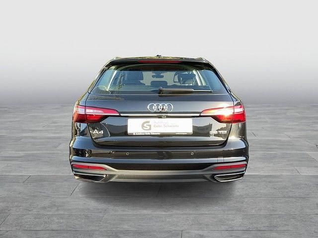 Gebraucht Audi A4 163 PS (119 kW) 2023 Schwarz Kombi