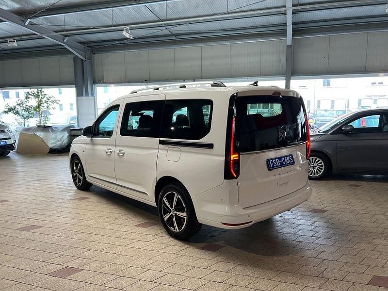 Gebraucht VW Caddy Maxi Style 122 PS (89 kW) 2022 Candyweiss Van / Kleinbus