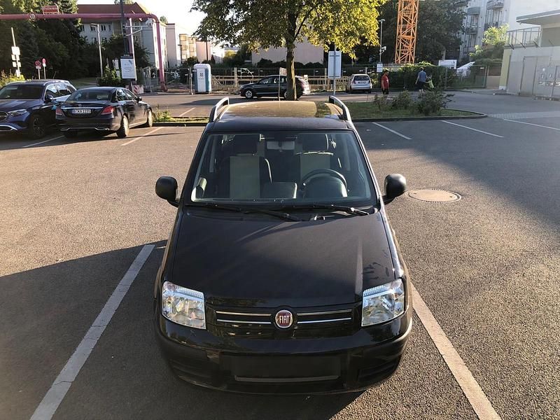 Schwarz Gebraucht 2010 Fiat Panda Kleinwagen | 1.750 € (Guter Preis) - Bild 1/4