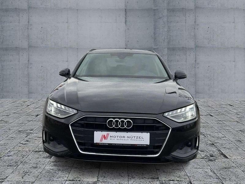 Gebraucht Audi A4 Advanced 163 PS (119 kW) 2023 Schwarz Kombi