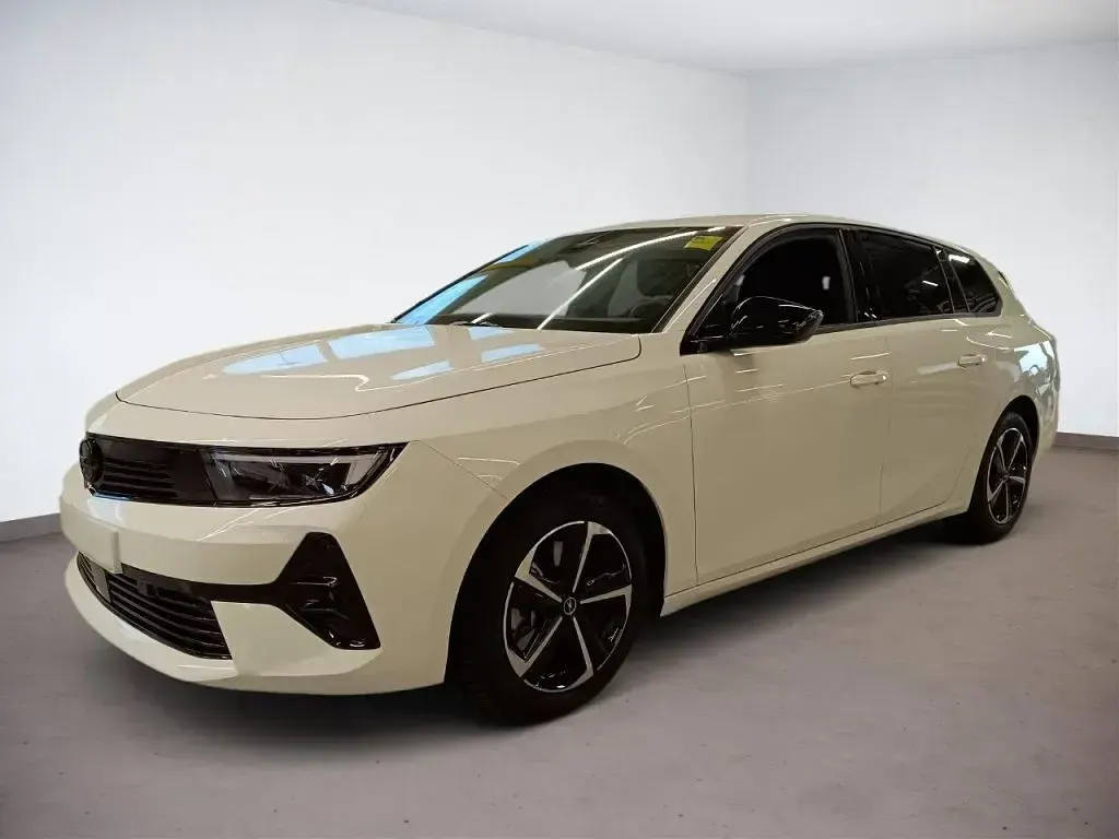 Usata Opel Astra 131 CV (96 kW) 2024 Utilitaria
