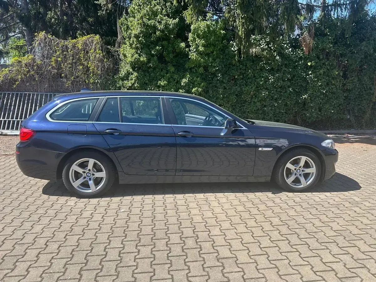 Gebraucht BMW 520 184 PS (135 kW) 2011 Blau Kombi