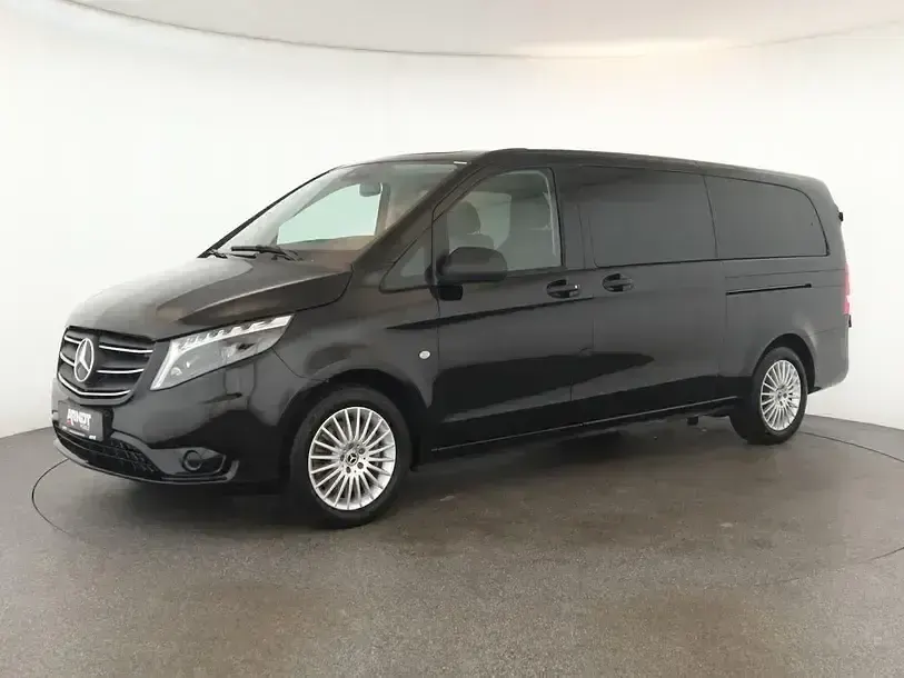 Gebraucht Mercedes Vito 190 PS (139 kW) 2024 Obsidianschwarz Van
