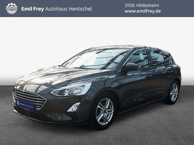 Grau Gebraucht 2019 Ford Focus Cool & Connect Limousine | 12.351 € (Fairer Preis) - Bild 1/4