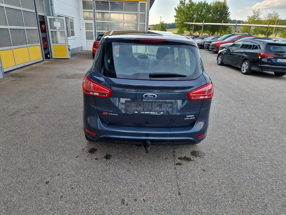 Używany Ford B-MAX Trend 101 KM (74 kW) 2013 Szary Minivan