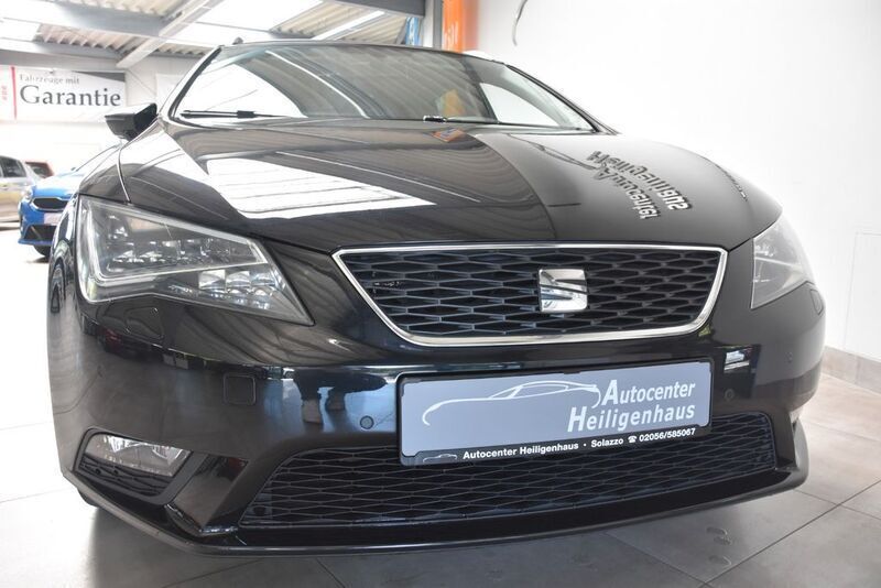 Schwarz Gebraucht 2015 Seat Leon ST Style Kombi | 10.480 € (Fairer Preis) - Bild 1/4