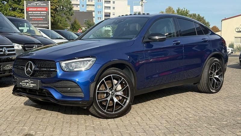 Blau Gebraucht 2020 Mercedes GLC300 AMG Coupé | 45.950 € (Teuer) - Bild 1/4