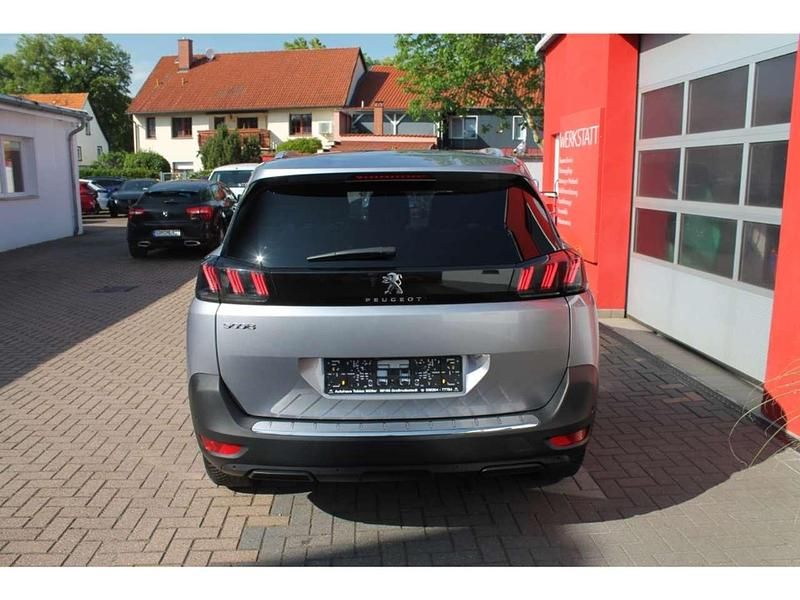 Gebraucht Peugeot 5008 136 PS (100 kW) 2024 Grey metallic Van / Kleinbus