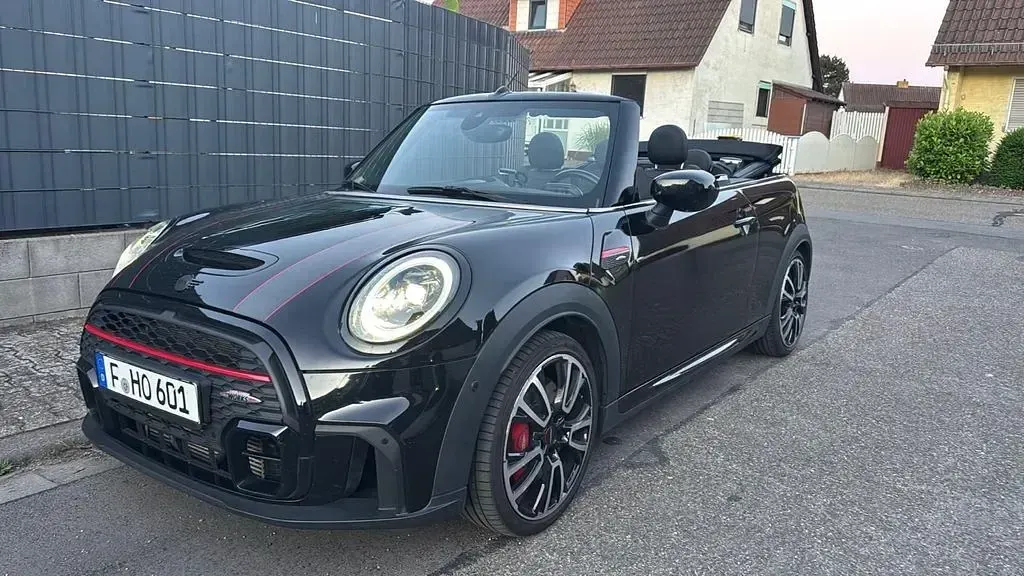 Gebraucht Mini John Cooper Works 231 PS (169 kW) 2021 Schwarz Kleinwagen