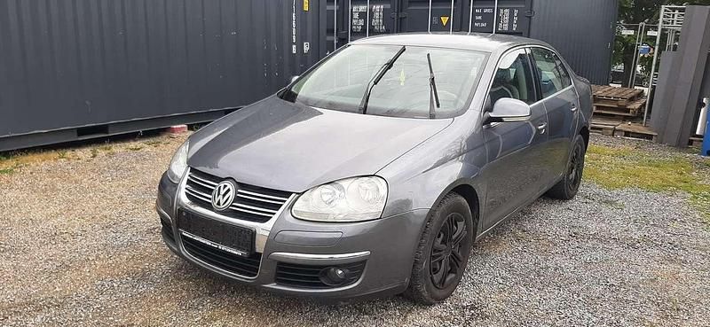 Gebraucht VW Jetta Comfortline 102 PS (75 kW) 2006 Grau Limousine
