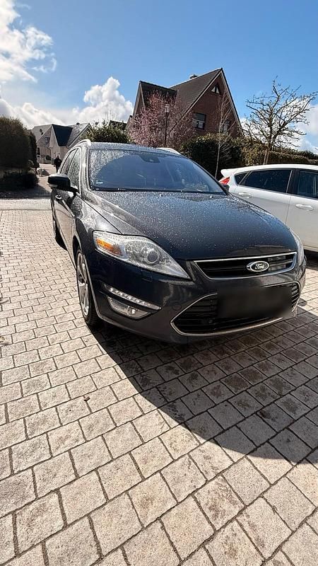Gebraucht Ford Mondeo 200 PS (147 kW) 2014 Grau Kombi